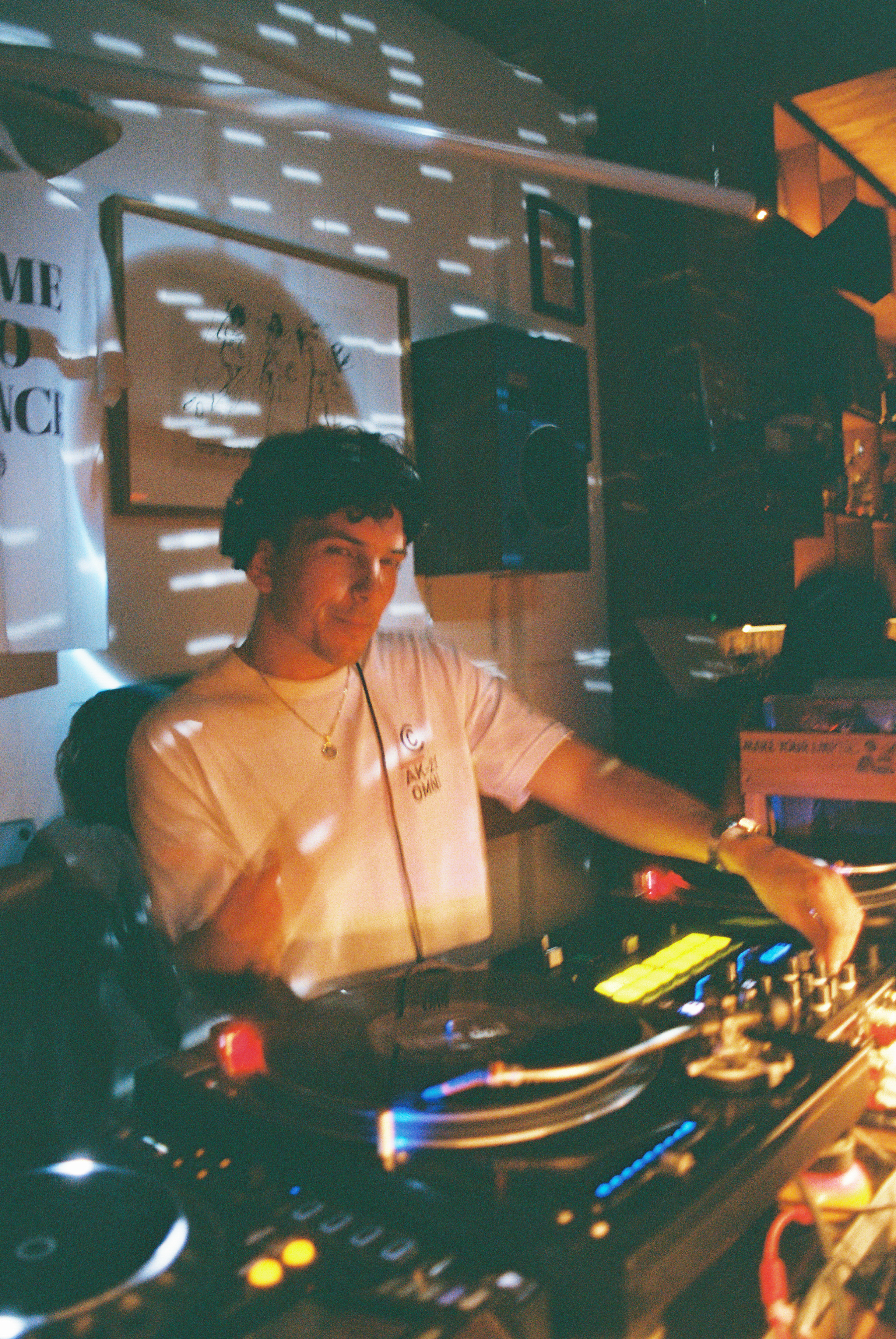 Unknown Sounds Nami Bar